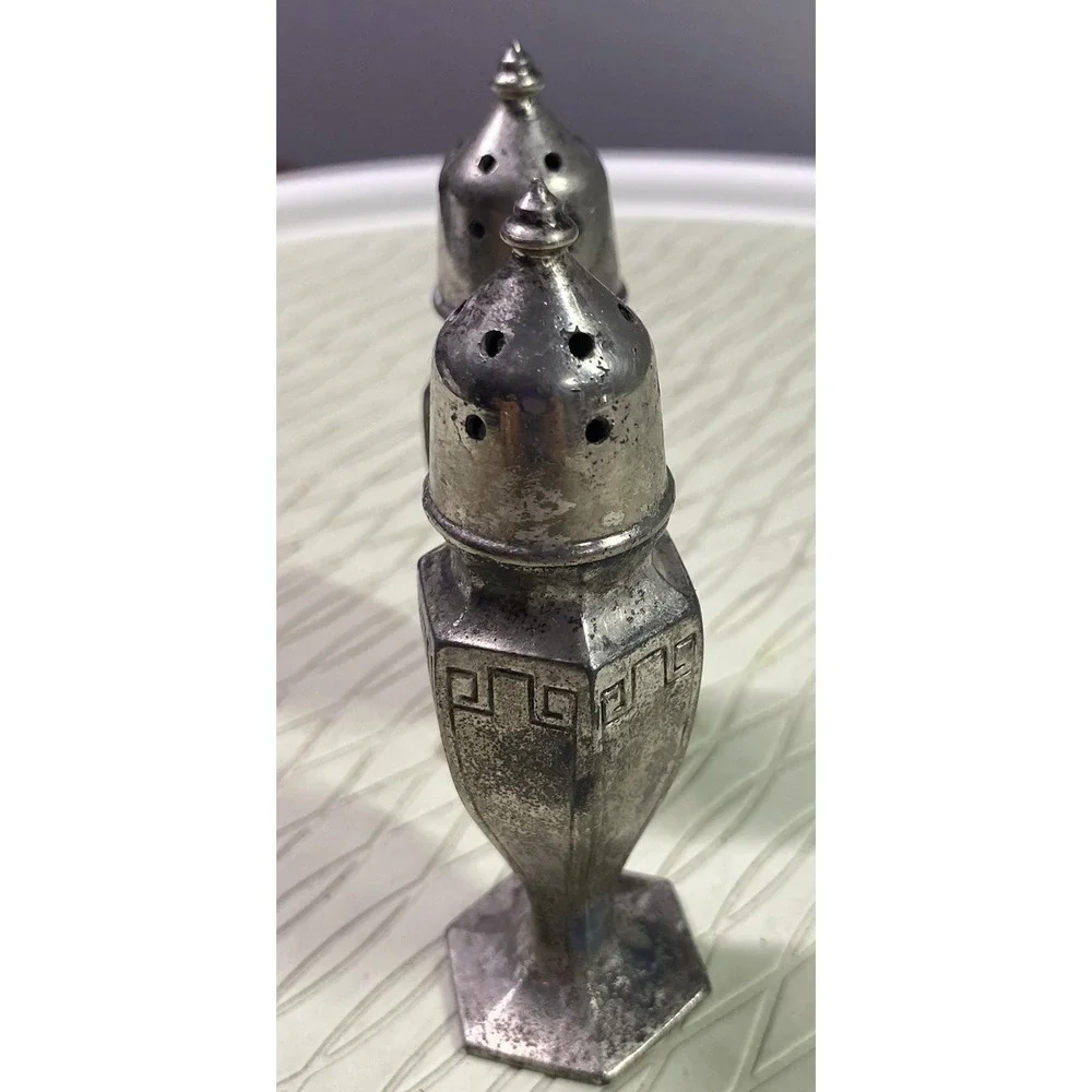 G.S. CO. Vintage Pair‎ Of Silver Plated Salt&Pepper Shakers 4